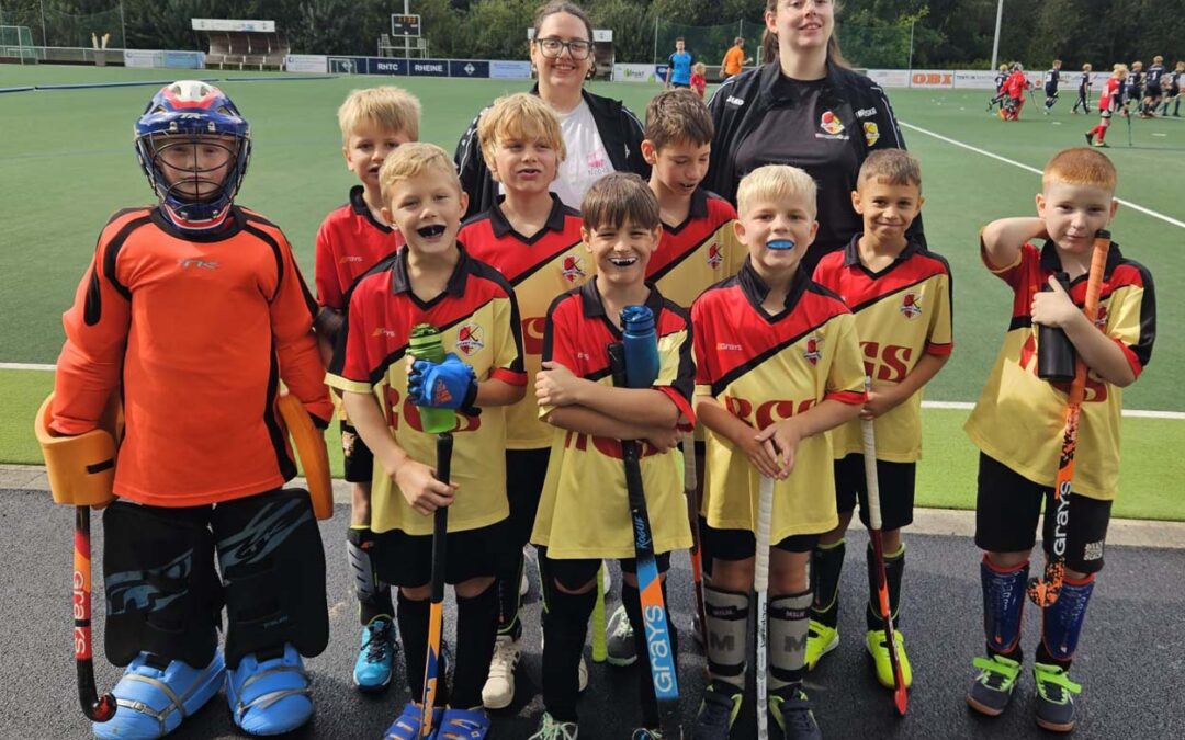 Die U10 von Hockey United Werne verkaufte sich teuer beim Turnier in Rheine. Fotos: Verein