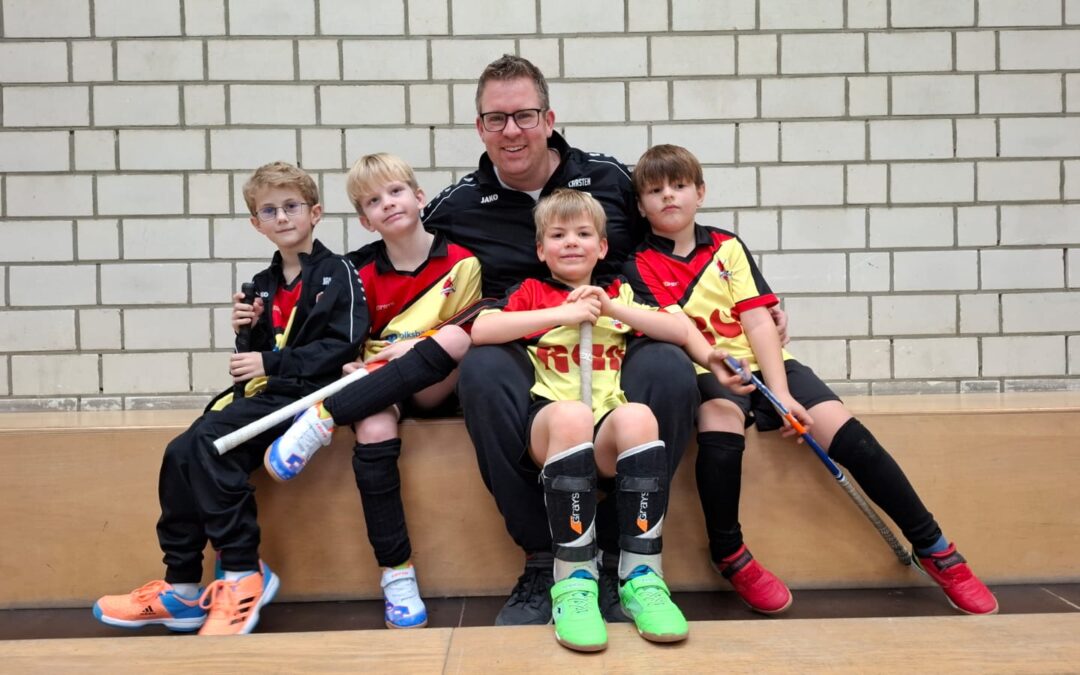 Beim letzten U8-Turnier standen Trainer Carsten Hermanns nur vier Spieler zur Verfügung. Das Quartett präsentierte sich aber kampfstark.